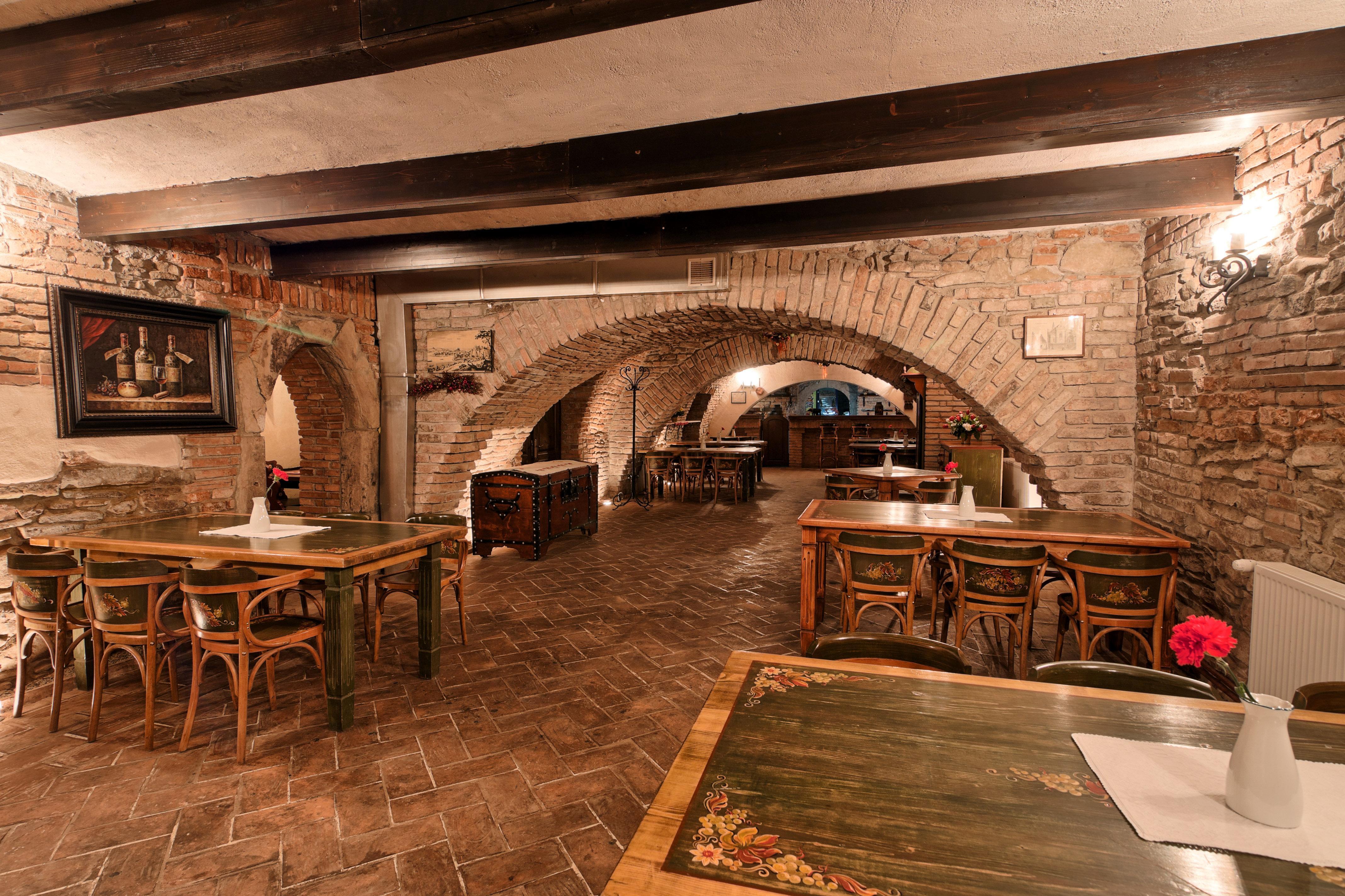 Hotel Traube Медіаш Екстер'єр фото